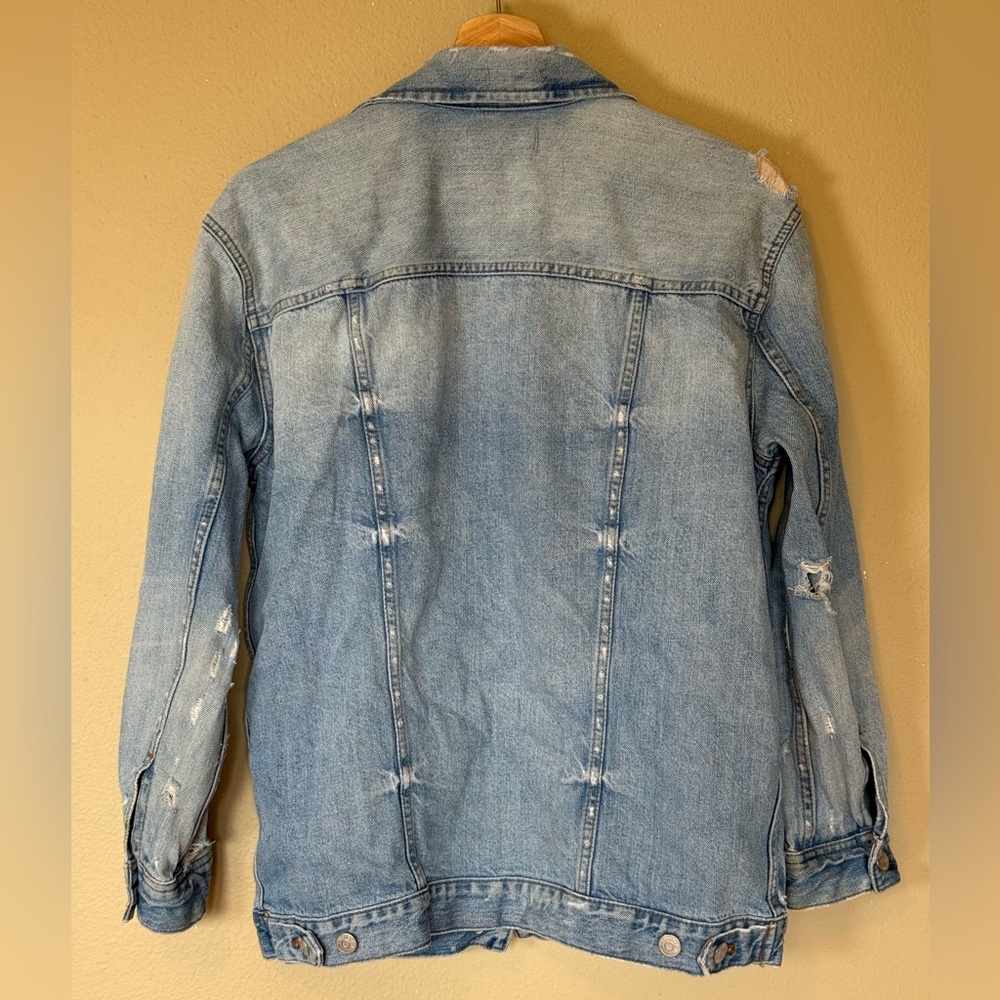Madewell Oversized Distressed Denim Jacket in Junction Wash Size Small - Picture 4 of 8